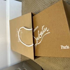 So Kate Patent Pointed-Toe Red Sole Pump